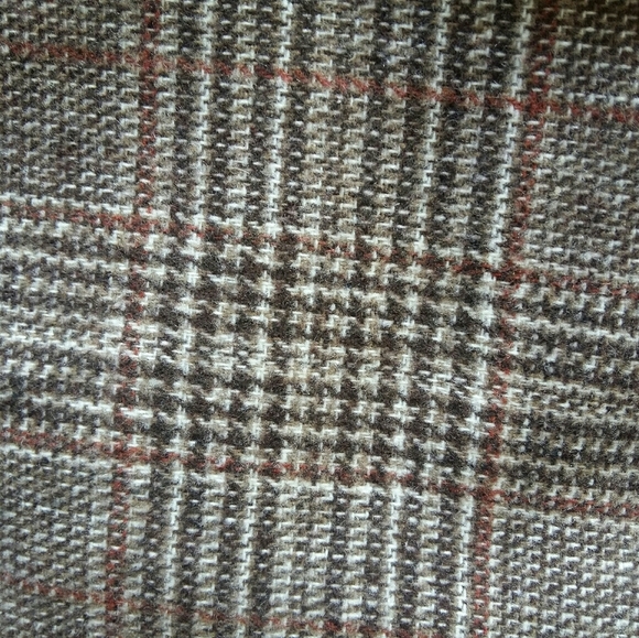 Free with purchase!! Woolen skirt / skort in size small - Picture 4 of 8